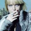 blond_cig4